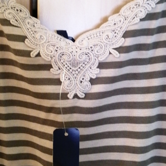 NWT Reitman Tank Top - Picture 2 of 2